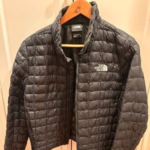 North Face cropped thermoball